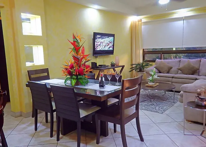 The Oaks Pool Front Fast Wifi Apartment Tamarindo
