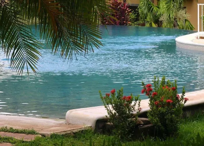 The Oaks Pool Front Fast Wifi Apartment Tamarindo